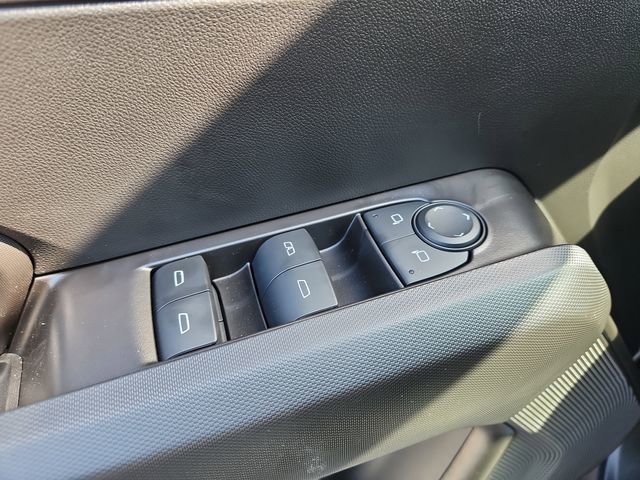 New 2026 GMC Canyon Elevation w/ LPO, Black Badging Package RWD image 19