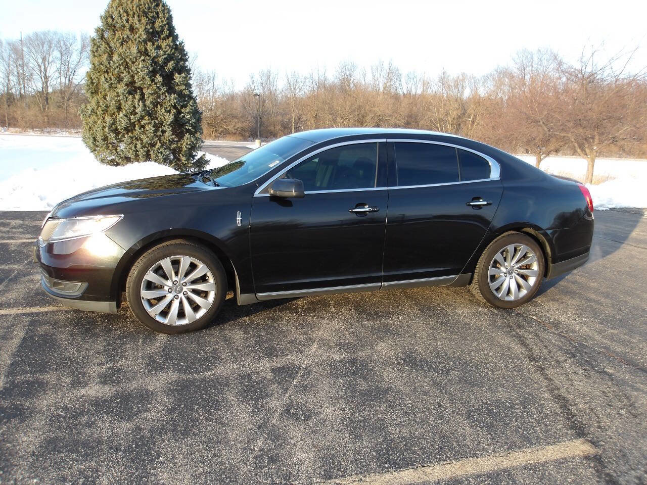 Used 2014 Lincoln MKS image 10