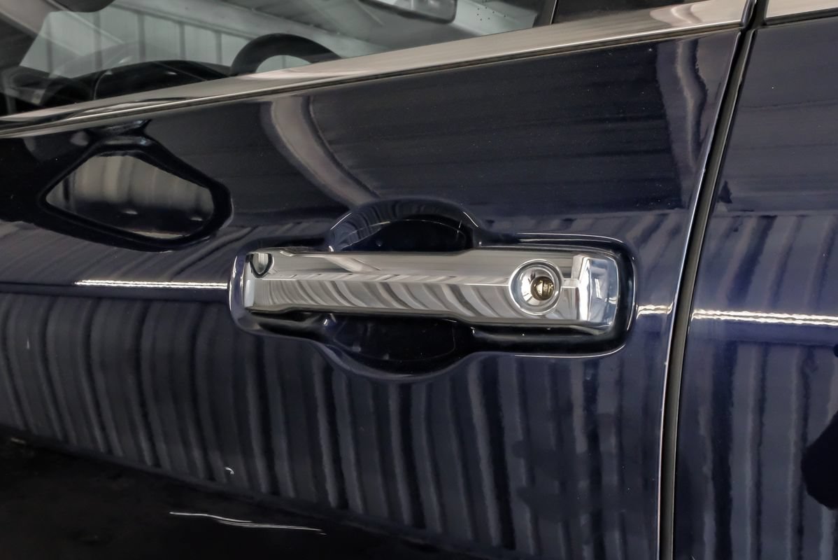 Used 2023 Toyota Sequoia Capstone AWD/4WD image 40
