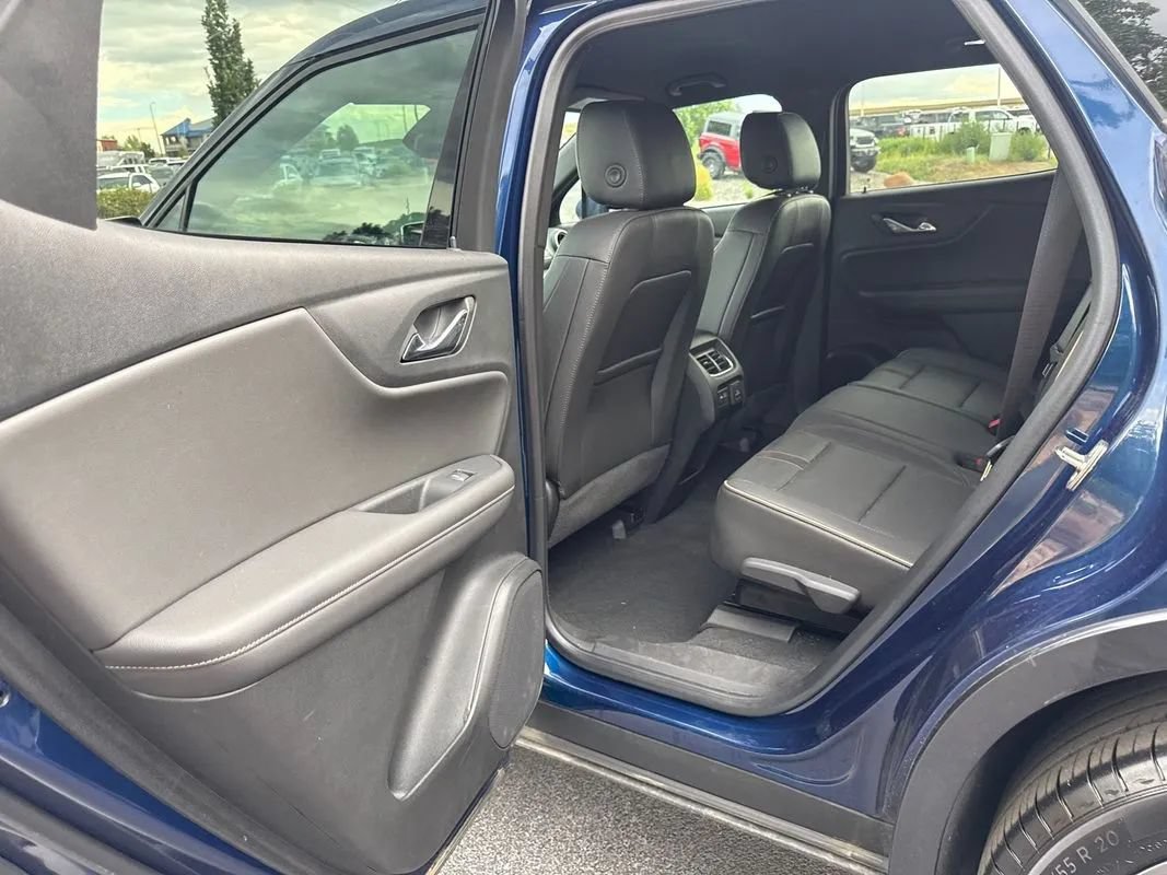 Used 2023 Chevrolet Blazer Premier AWD/4WD image 40