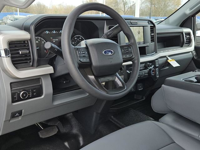 New 2026 Ford F250 XL w/ XL Chrome Package image 24