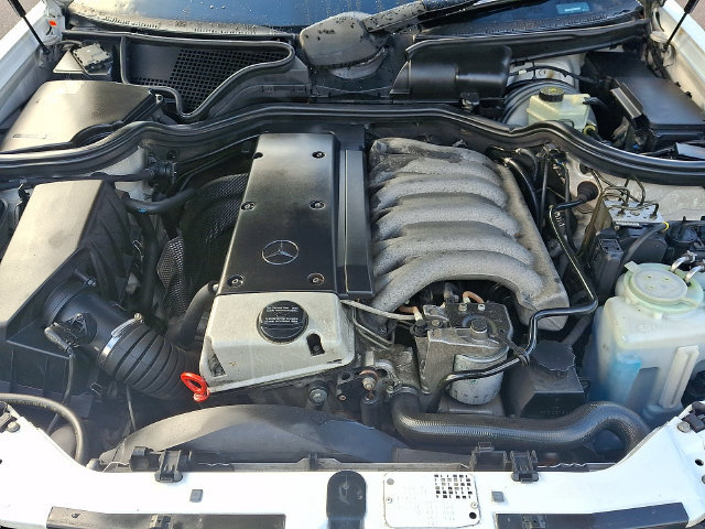 Used 1999 Mercedes-Benz E 300 Sedan image 27