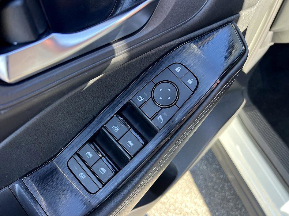 Certified 2023 Nissan Rogue SV w/ SV Premium B Package image 21