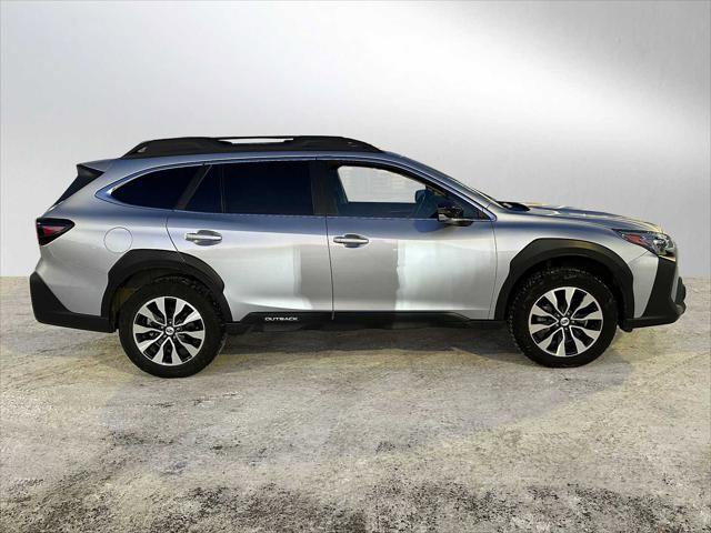 Used 2024 Subaru Outback Limited image 2