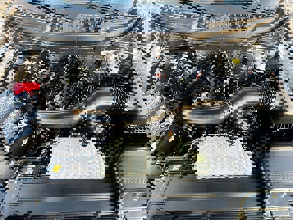 Used 2025 Ford F150 Lariat w/ Equipment Group 502A High image 30