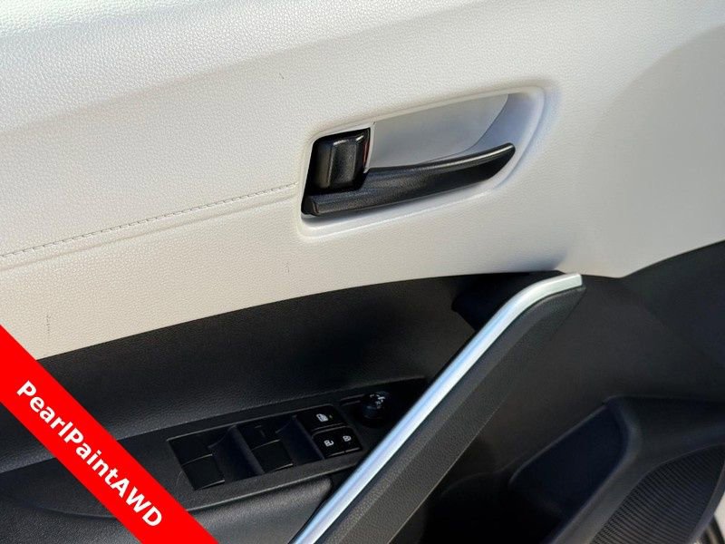 Used 2024 Toyota Corolla Cross L AWD/4WD image 18
