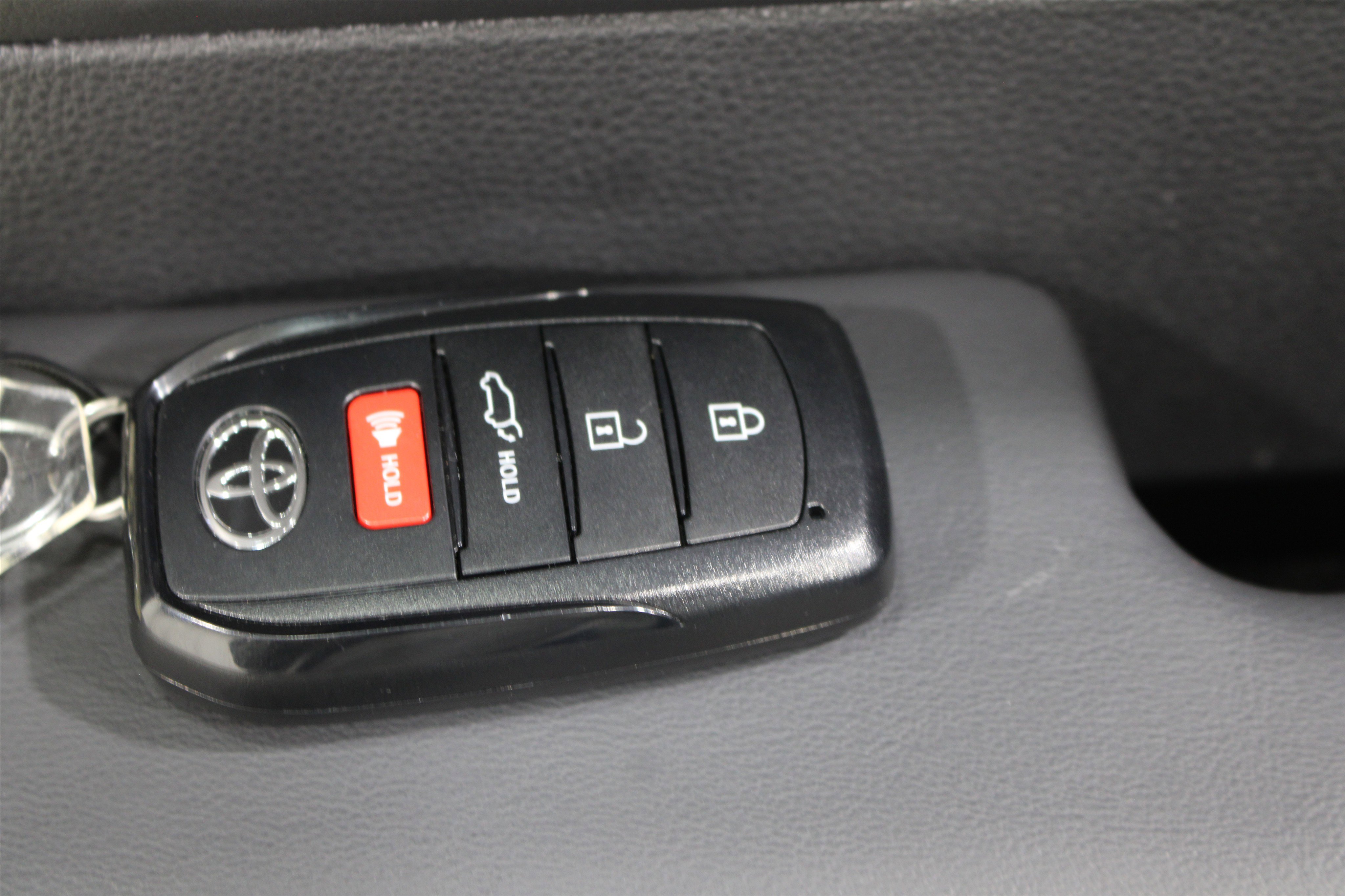 Used 2026 Toyota Sequoia Platinum image 49