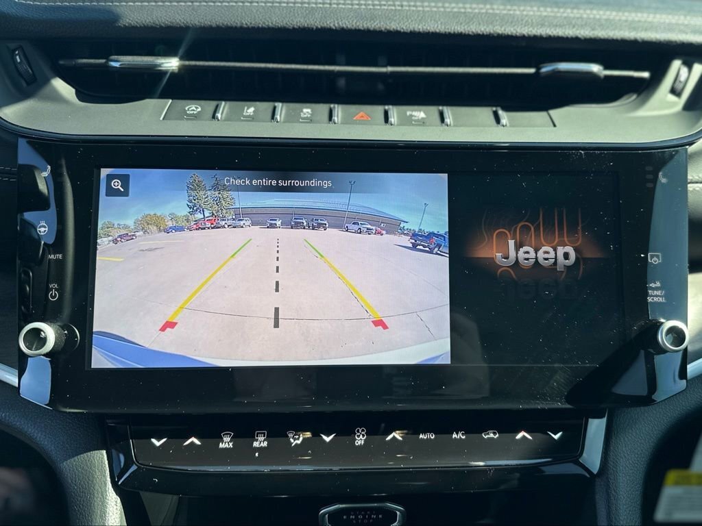 New 2026 Jeep Grand Cherokee Altitude image 26