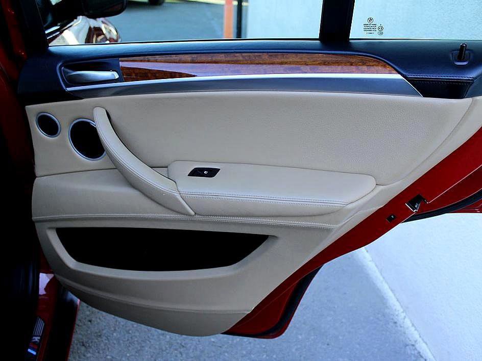 Used 2012 BMW X5 M image 18