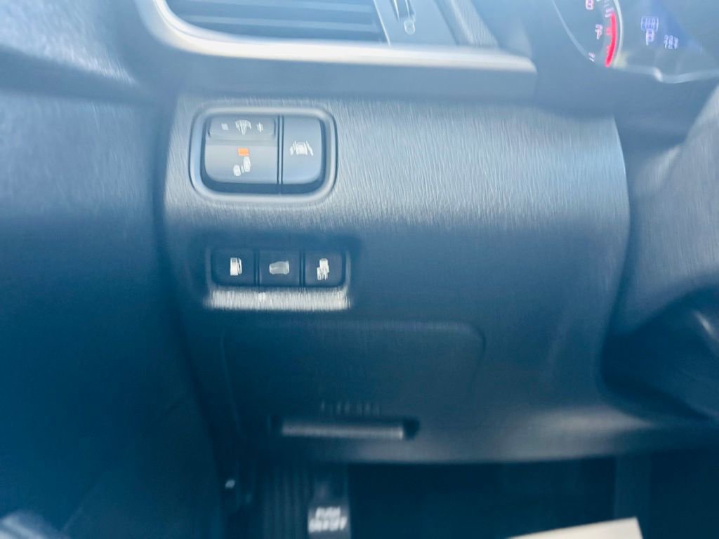 Used 2019 Kia Optima S image 34