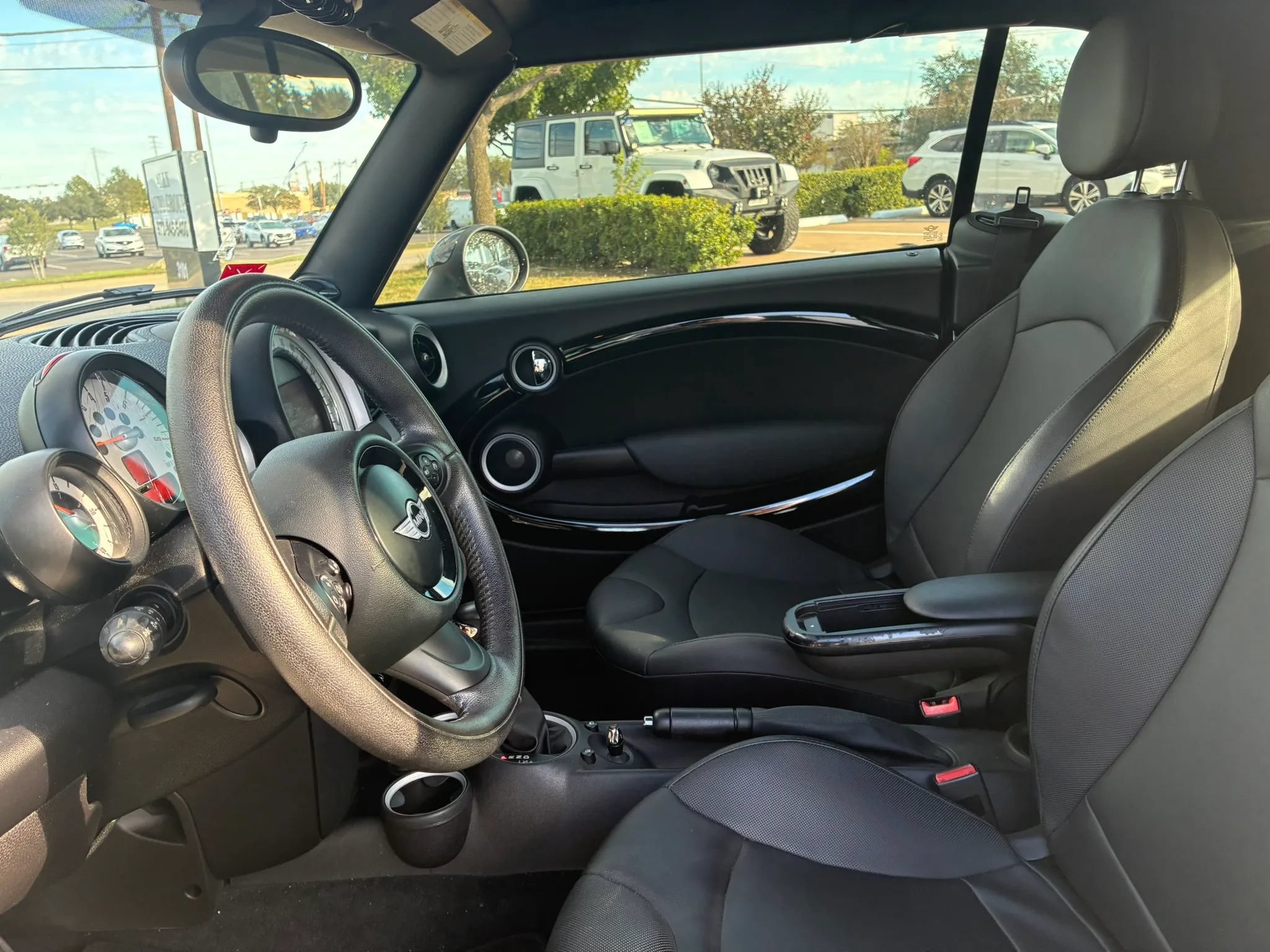 Used 2014 MINI Cooper S FWD image 11