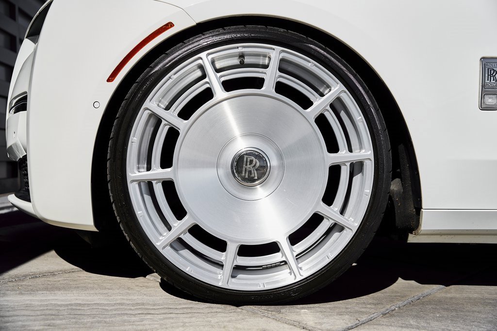 Used 2022 Rolls-Royce Ghost w/ Ghost Package image 3
