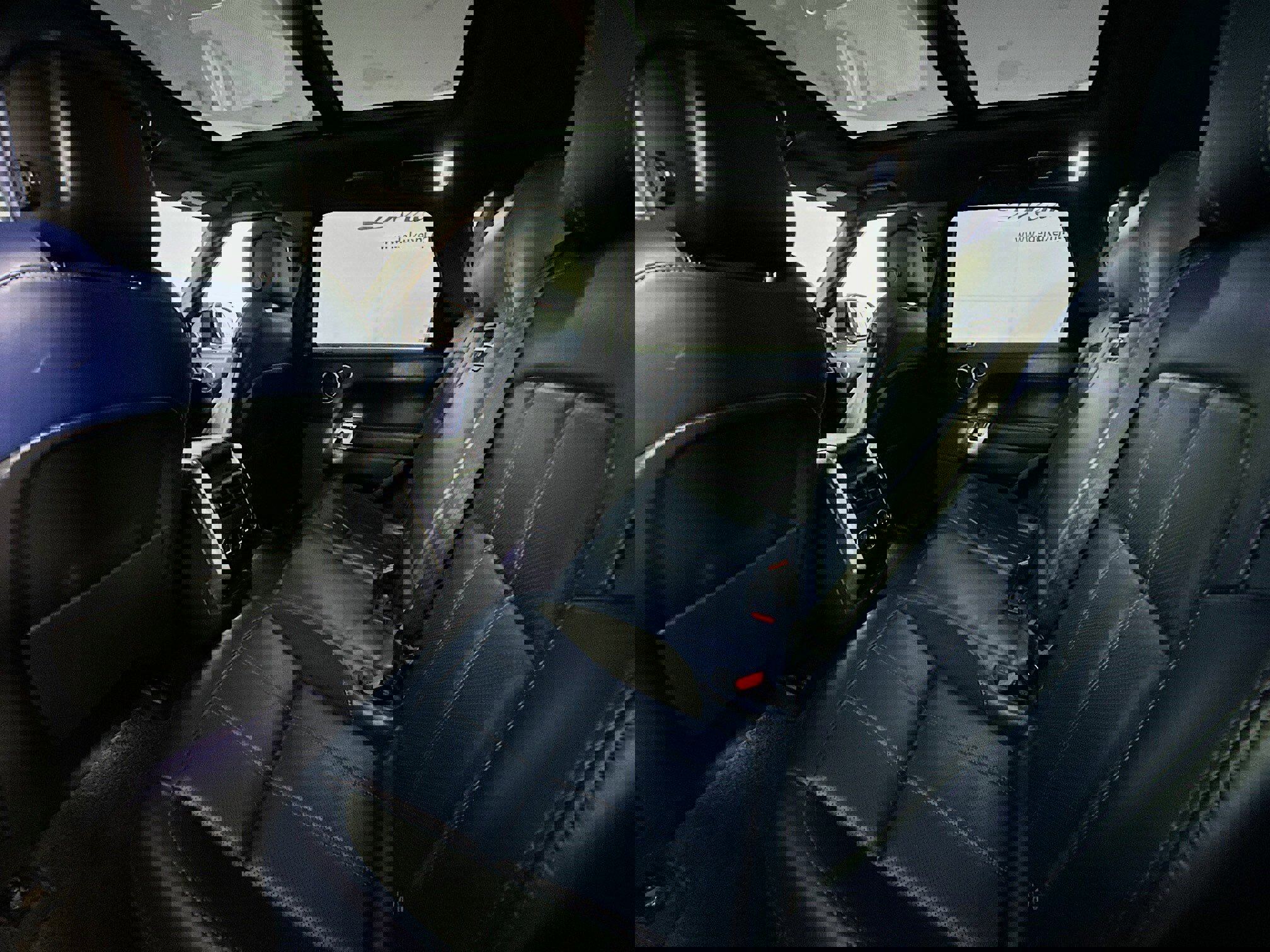 Used 2022 Land Rover Range Rover Sport HSE Dynamic image 25