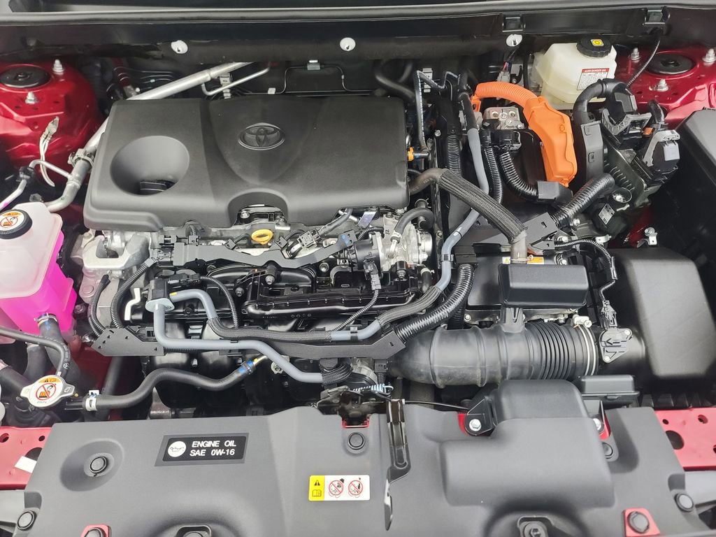 Used 2025 Toyota RAV4 XLE image 40