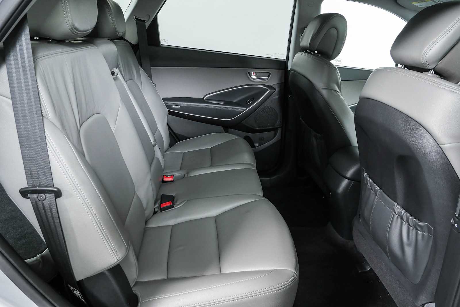 Used 2019 Hyundai Santa Fe XL SE FWD image 19