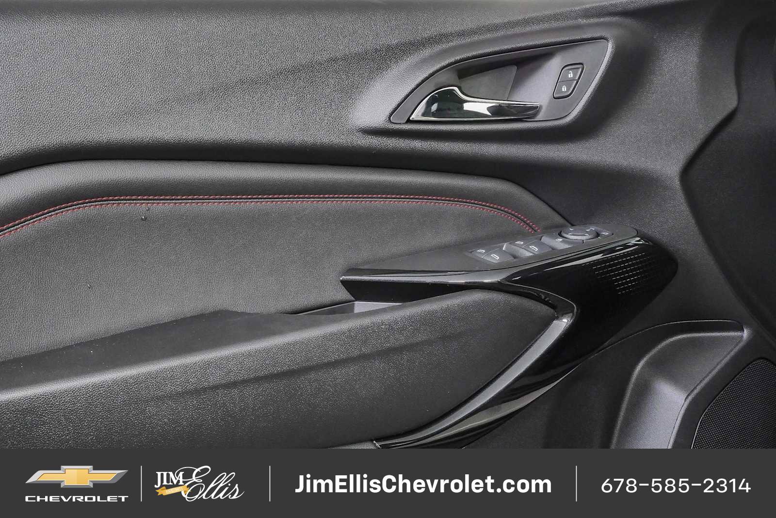 New 2026 Chevrolet Trax RS w/ Sunroof Package FWD image 6