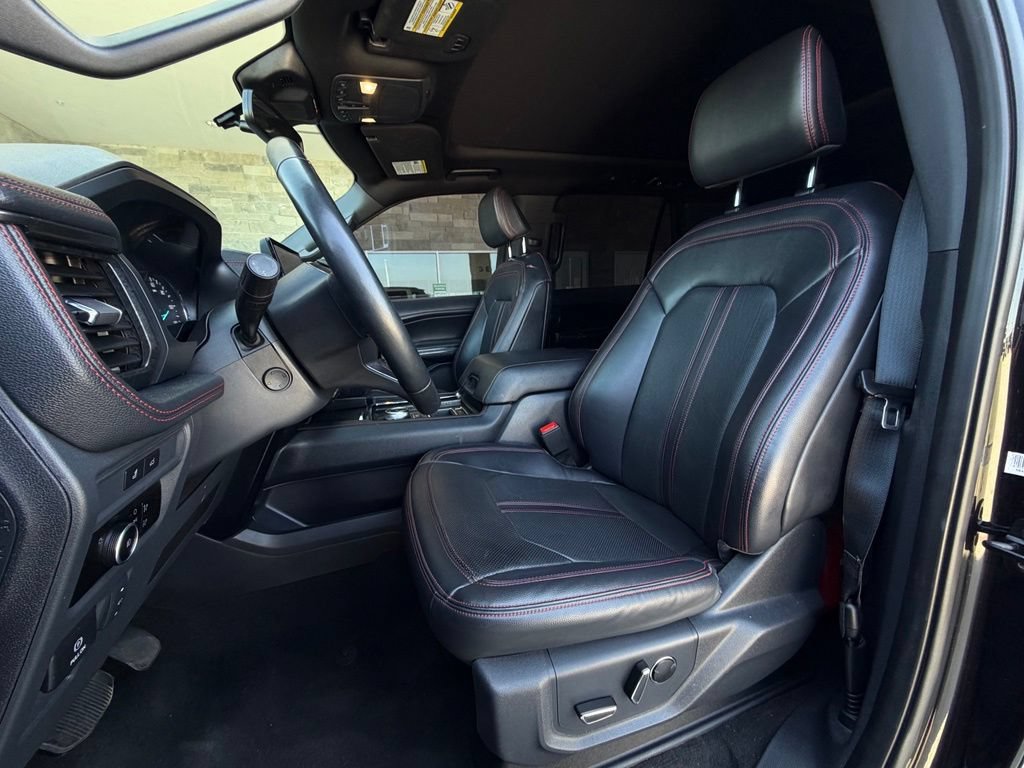 Used 2023 Ford Expedition Limited RWD image 6