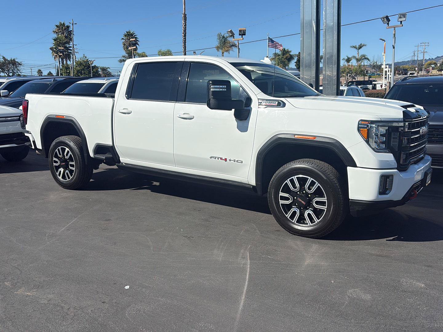 Used 2023 GMC Sierra 2500 AT4 w/ Gooseneck/5TH Wheel Package AWD/4WD image 2
