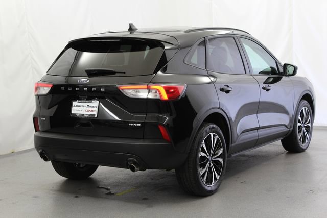 Used 2022 Ford Escape SE w/ SE Sport Appearance Package AWD/4WD image 6
