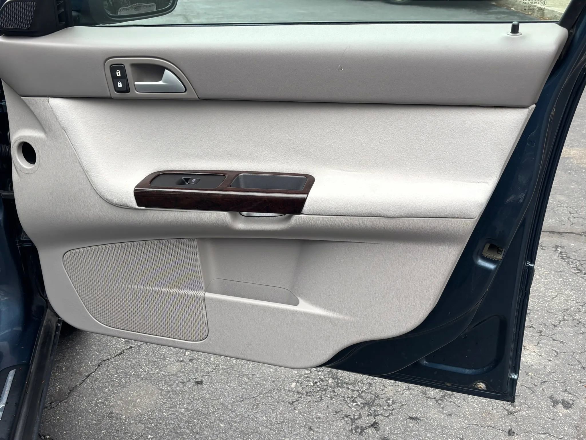 Used 2006 Volvo V50 2.4i FWD image 14