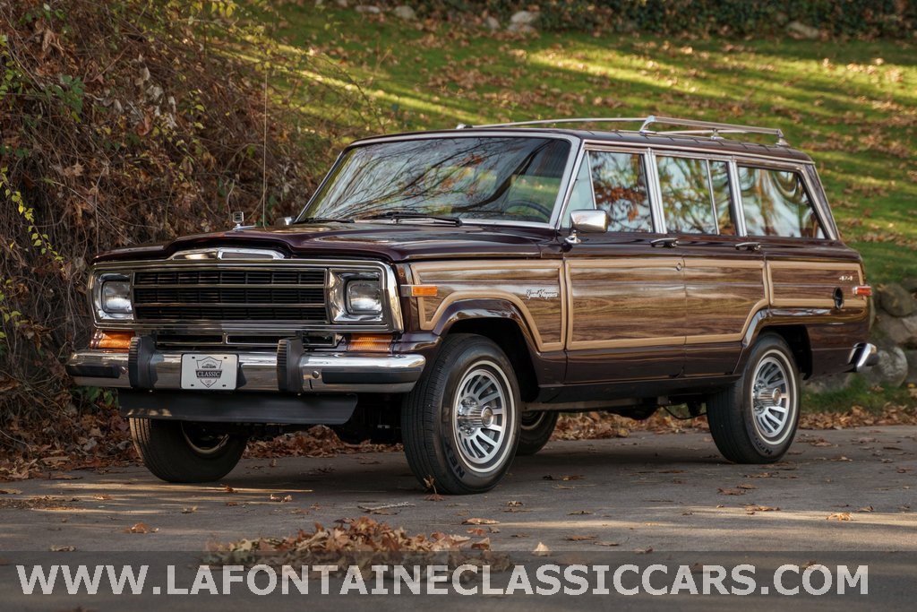 Used 1991 Jeep Grand Wagoneer Base image 18