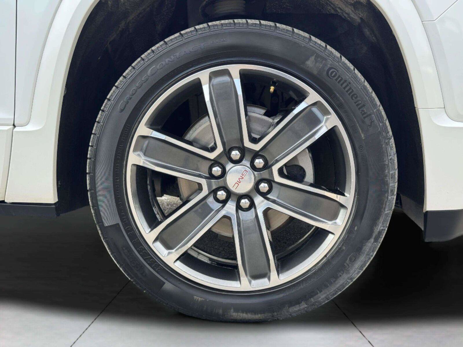 Used 2019 GMC Acadia Denali w/ Technology Package AWD/4WD image 52