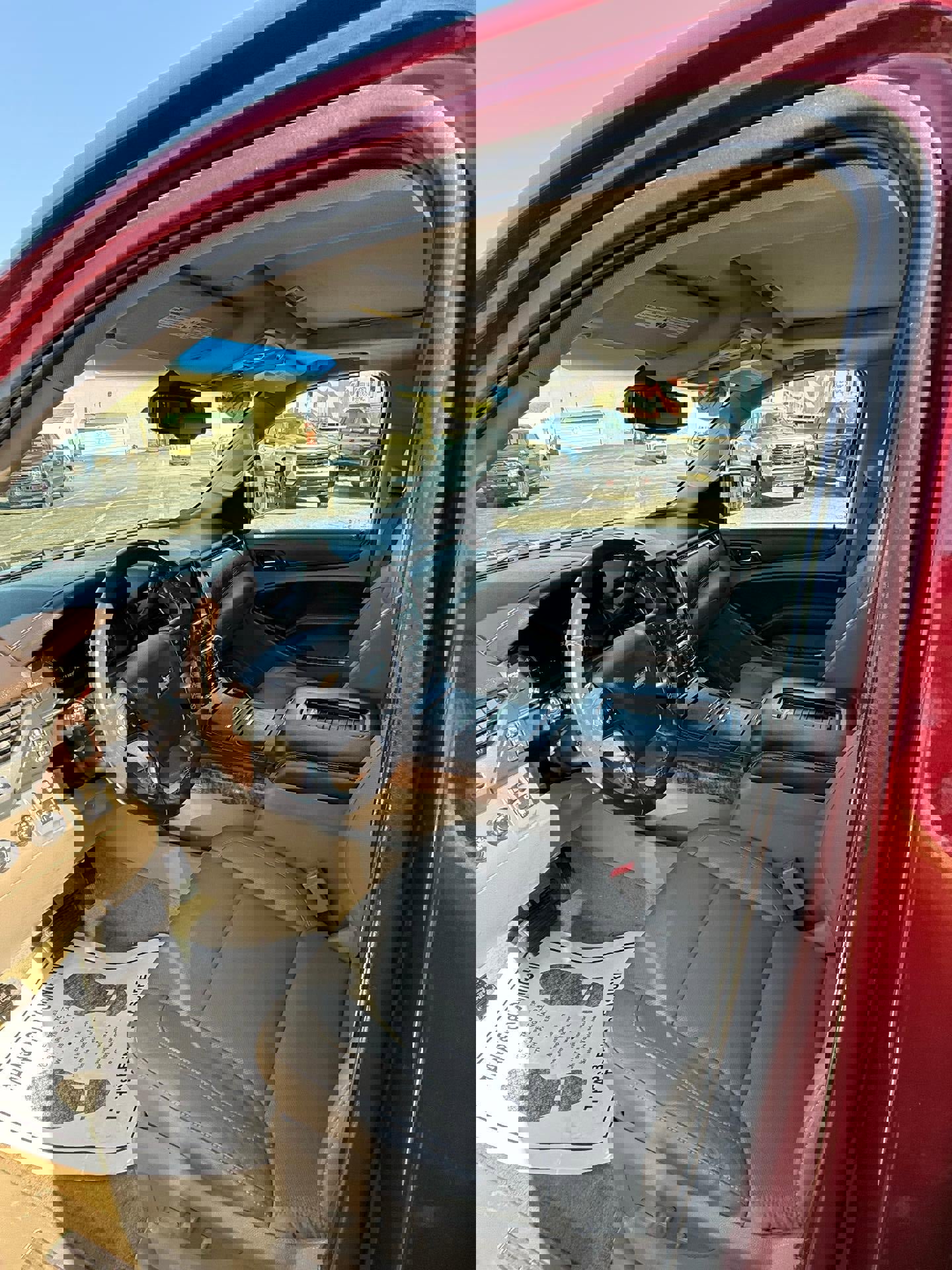 Used 2016 Chevrolet Suburban LTZ image 3