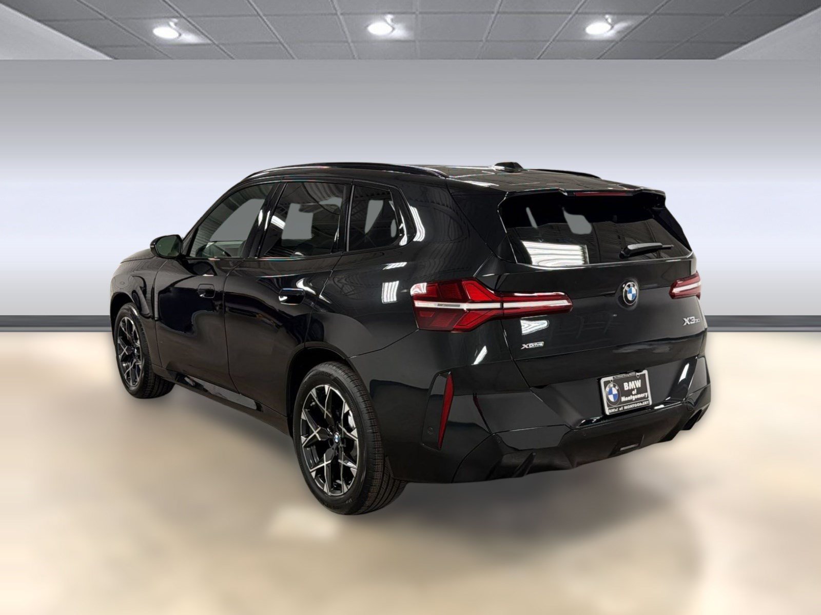 New 2026 BMW X3 xDrive30i w/ M Sport Package AWD/4WD image 3