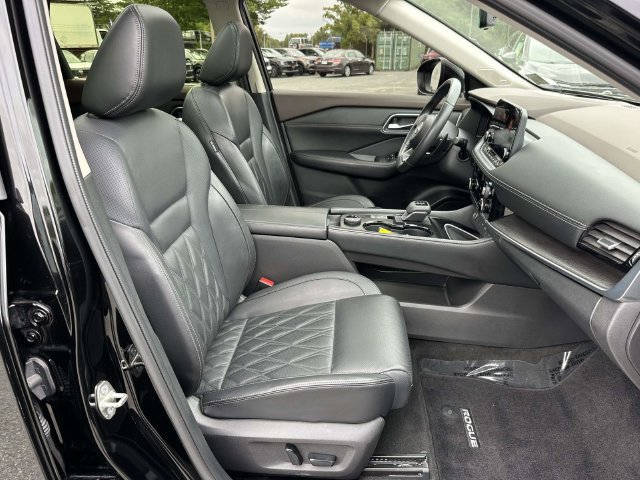 Used 2023 Nissan Rogue Platinum w/ Platinum Premium Package AWD/4WD image 11