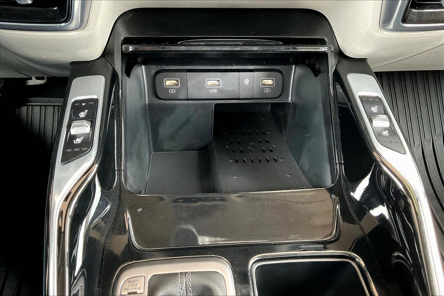 Used 2023 Kia Sorento SX image 15