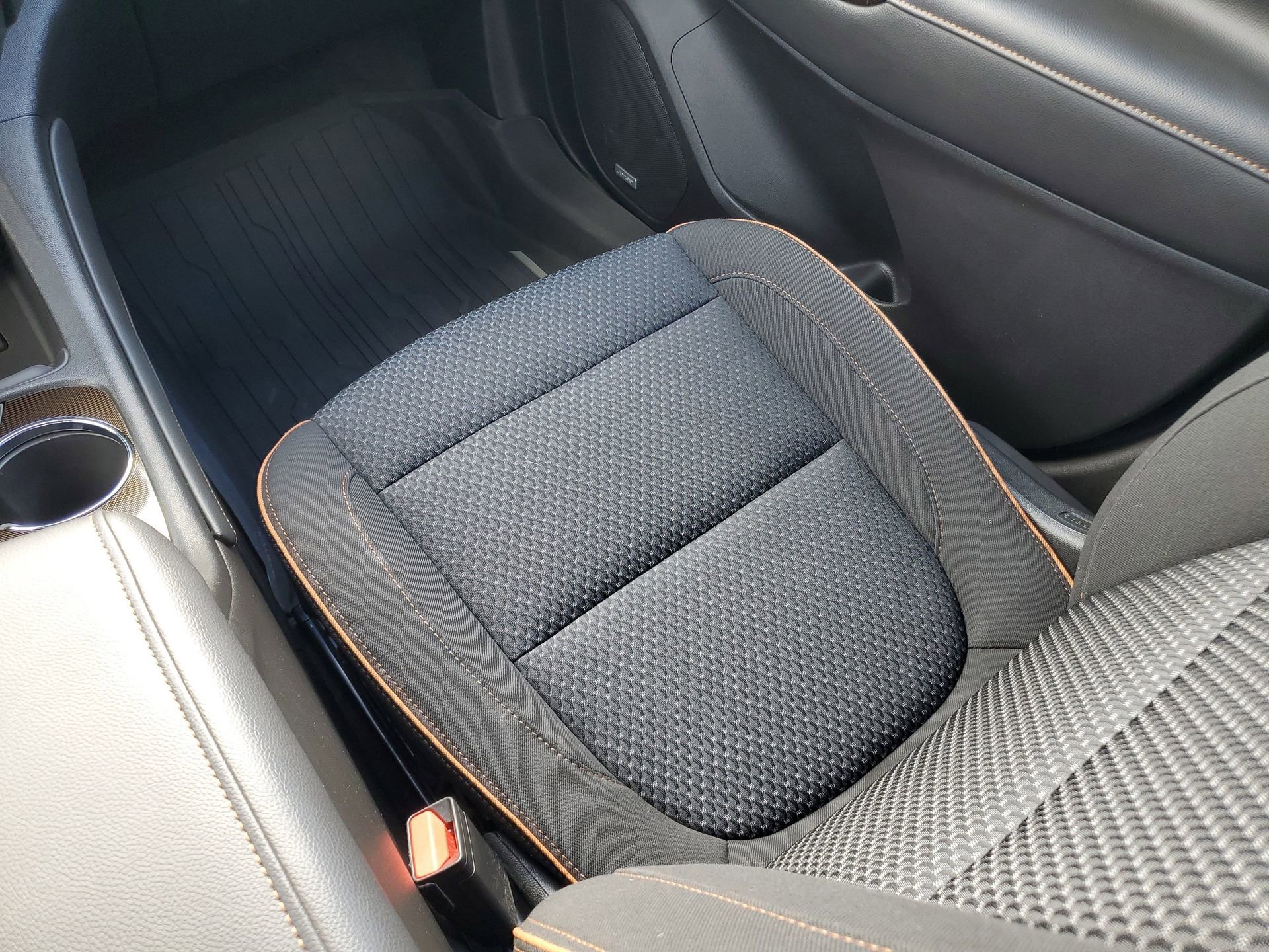 Used 2023 GMC Acadia AT4 w/ LPO, Floor Liner Package image 18