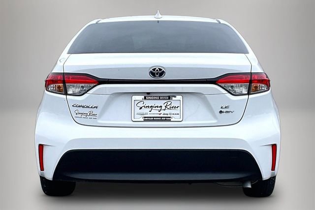 Used 2025 Toyota Corolla LE image 6