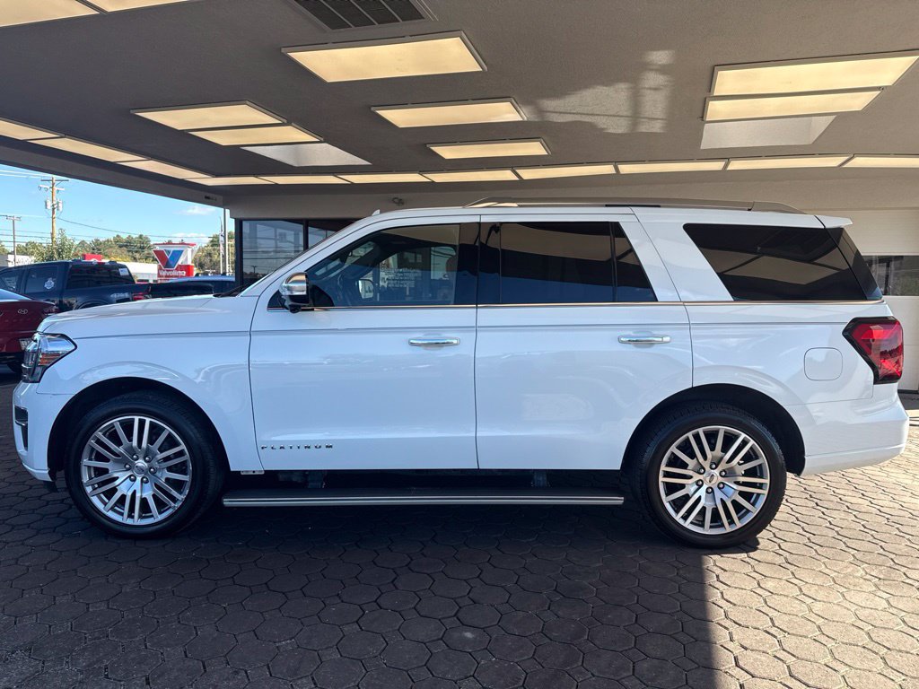 Used 2023 Ford Expedition Platinum AWD/4WD image 9