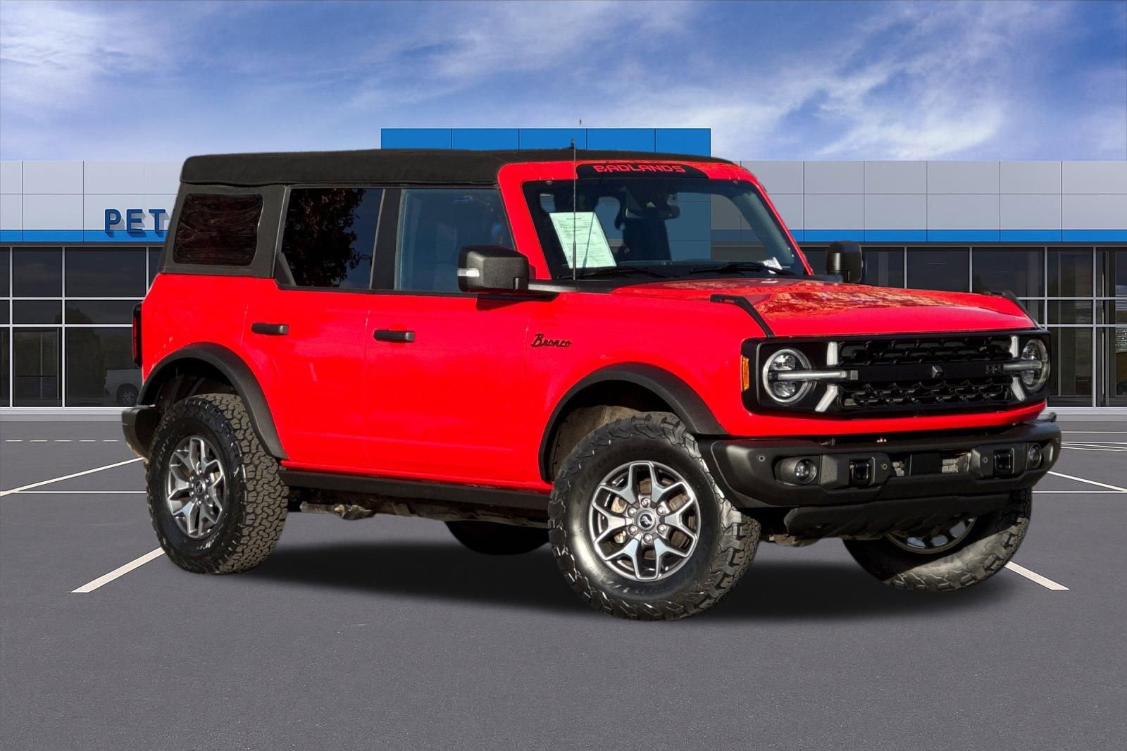 Used 2023 Ford Bronco Badlands AWD/4WD image 2