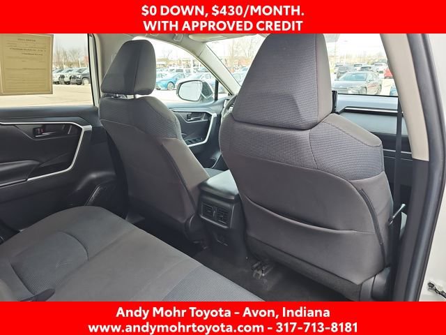 Used 2022 Toyota RAV4 LE FWD image 28