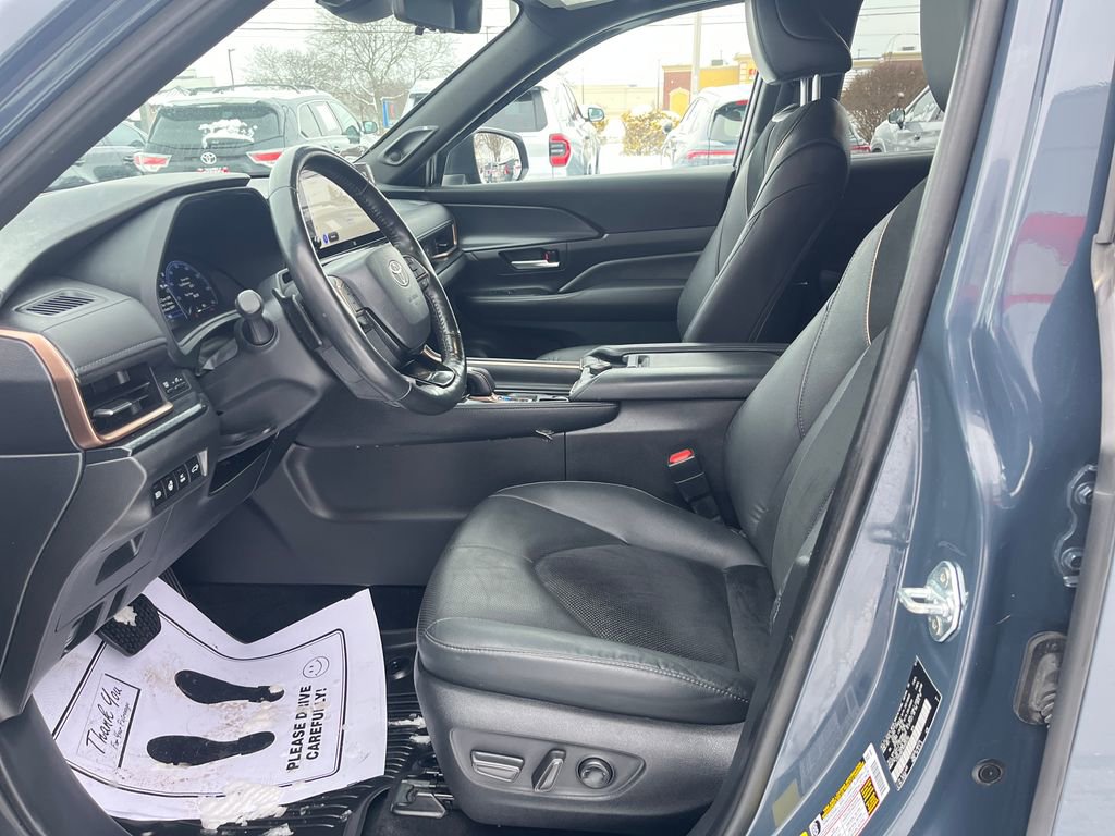 Certified 2024 Toyota Grand Highlander AWD Hybrid image 9