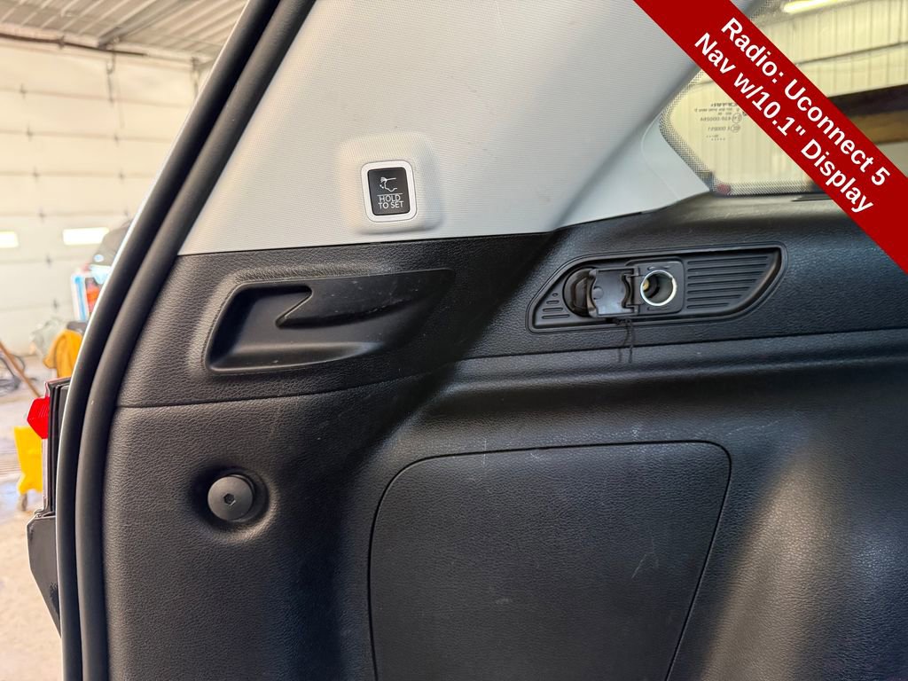 Used 2022 Jeep Grand Cherokee Limited 4xe AWD/4WD image 38