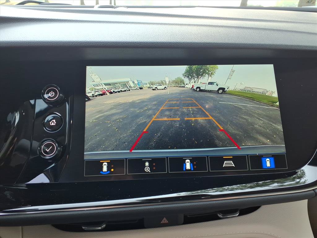 Used 2023 Buick Envision Avenir AWD/4WD image 10