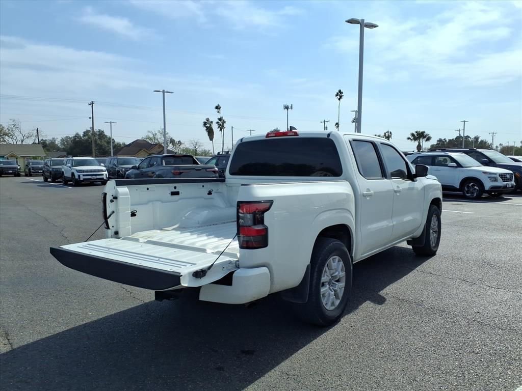 Used 2023 Nissan Frontier SV w/ Tow Package image 5