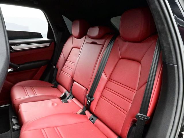 Certified 2022 Porsche Cayenne Turbo S AWD/4WD image 14