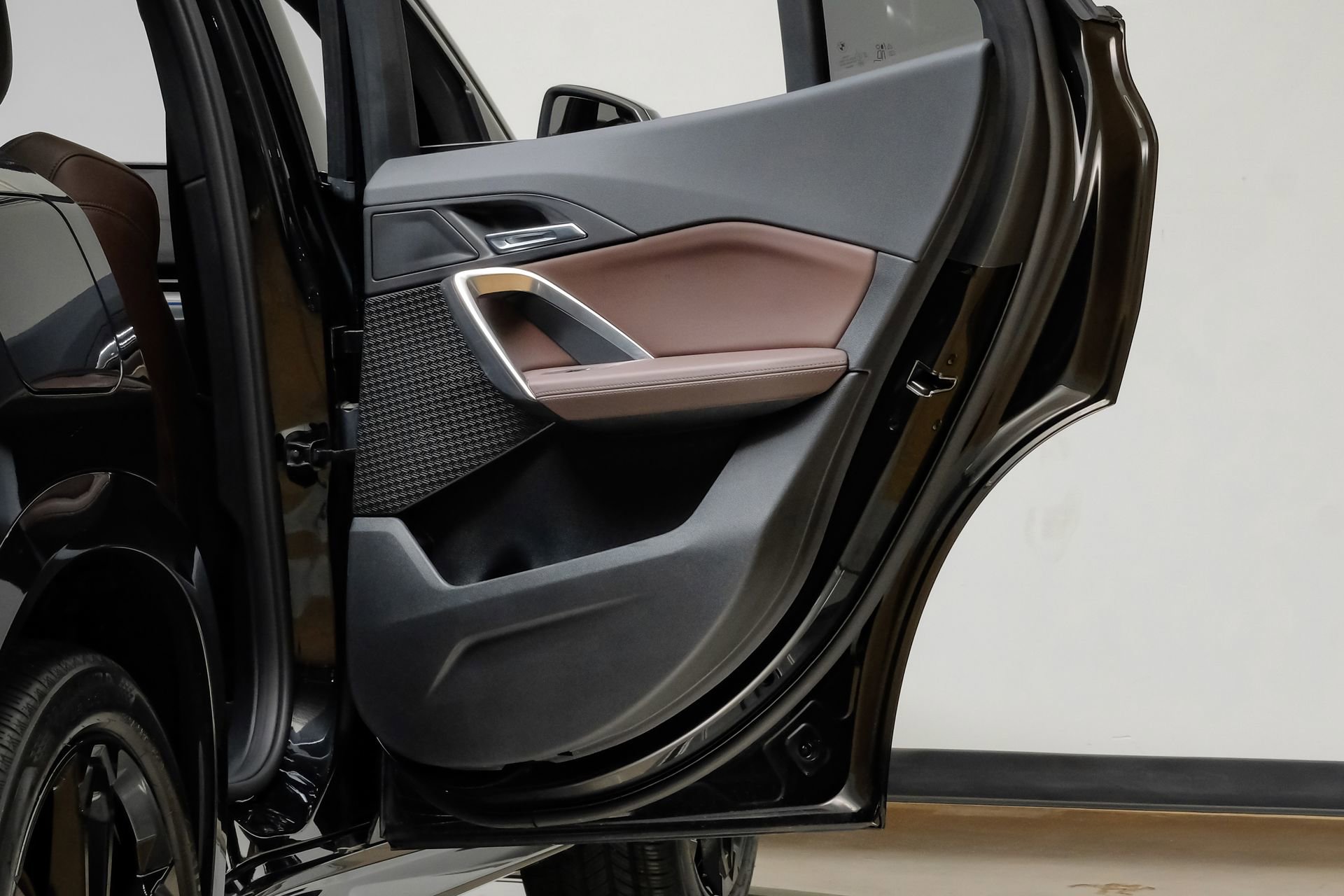 Used 2025 BMW X2 xDrive28i image 45