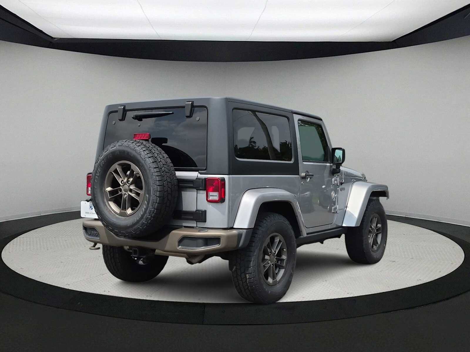 Used 2016 Jeep Wrangler Sahara AWD/4WD image 8