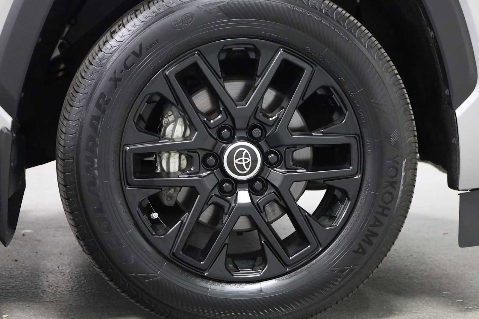 Used 2024 Toyota Sequoia Platinum image 12