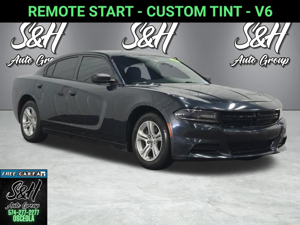 Used 2018 Dodge Charger SXT RWD image 1