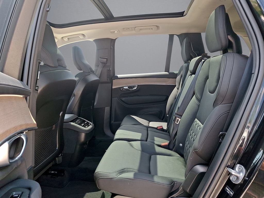 Certified 2026 Volvo XC90 B6 Plus AWD/4WD image 26