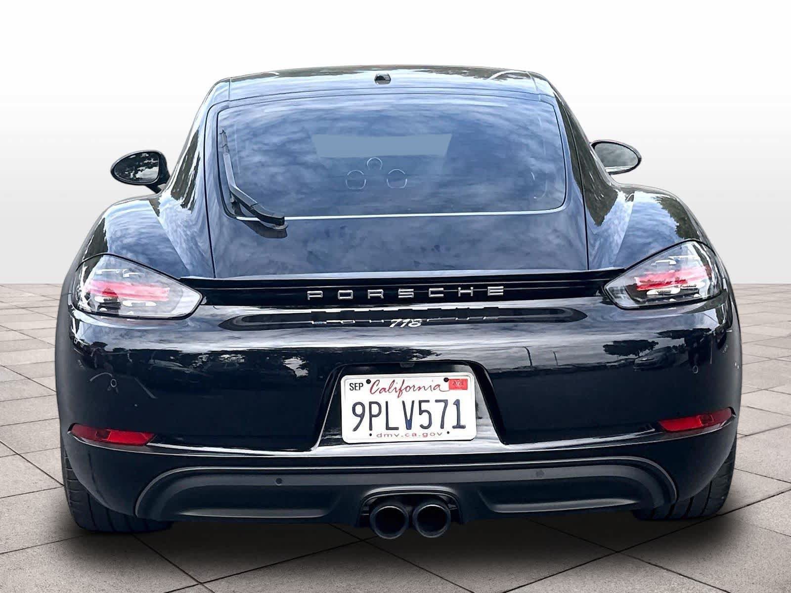 Used 2024 Porsche 718 Cayman RWD image 8