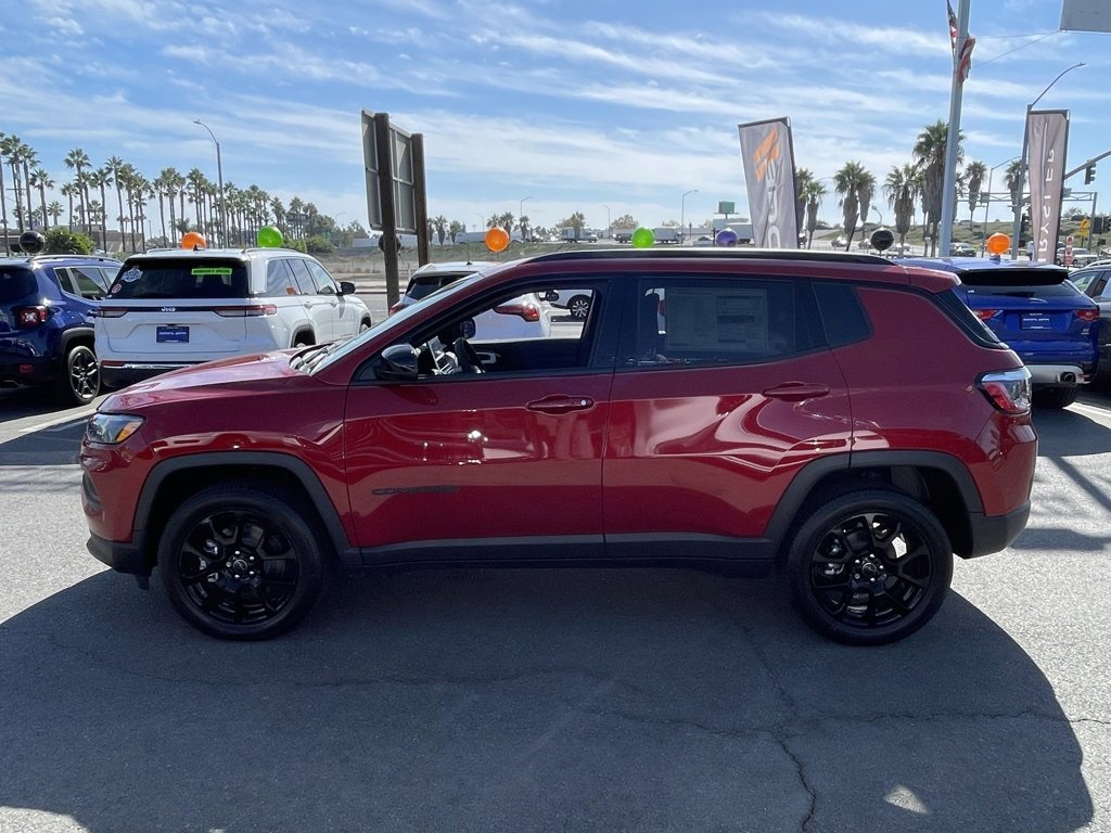 New 2026 Jeep Compass Latitude image 3