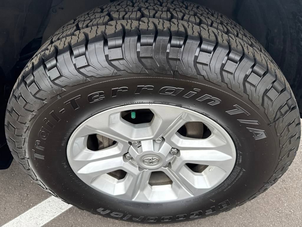 Used 2022 Toyota 4Runner SR5 Premium image 36