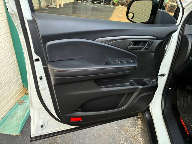 Used 2023 Honda Passport TrailSport image 16