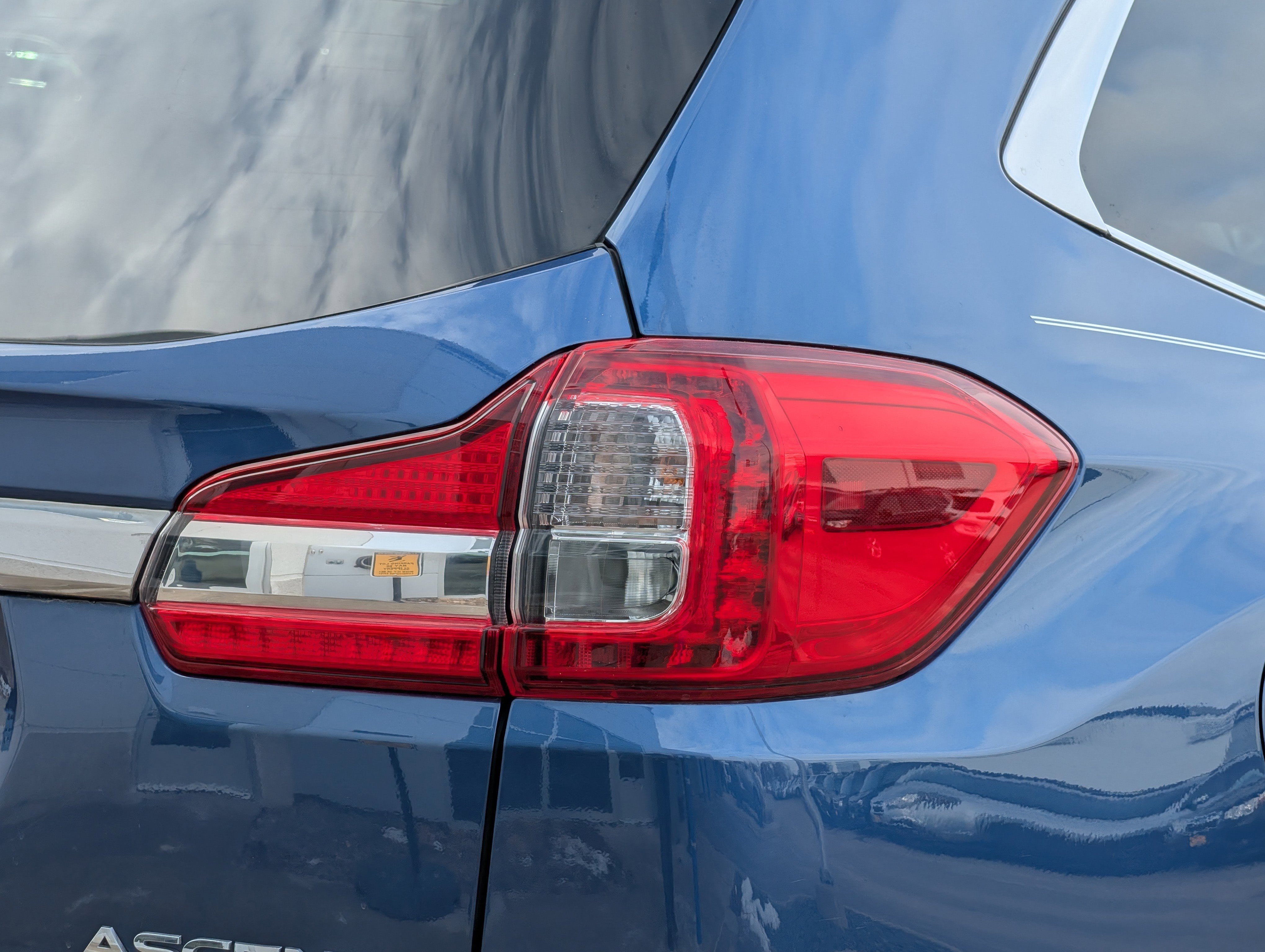 Used 2022 Subaru Ascent Limited w/ Technology Package image 18